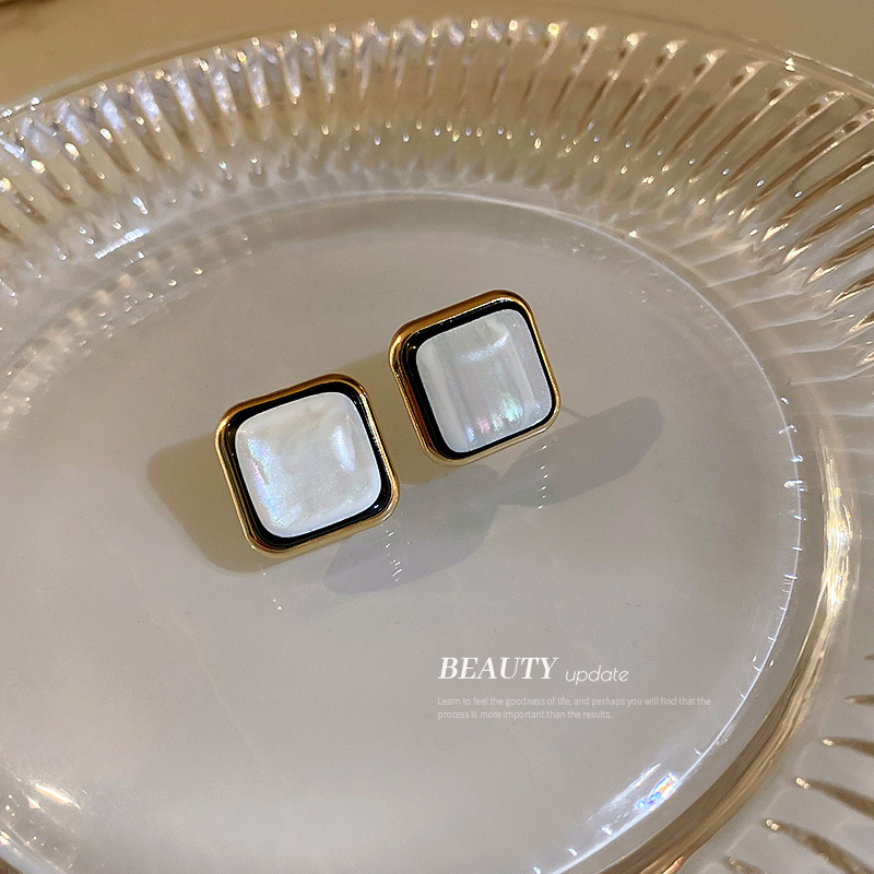 Silver Needle Geometric Square Earrings Are Small Exquisite And Simple 1 05911aa7 706a 438e 8dc6 5393793d1a7f Silver Needle Geometric Square Earrings Are Small Exquisite And Simple