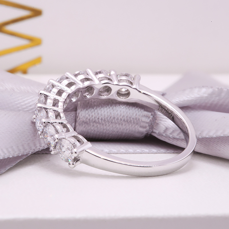 Fashion Women's Gold Moissanite Broken Diamond Ring 2 077ac860 4983 4f92 b12d 2e1ca514d521 Fashion Women's Gold Moissanite Broken Diamond Ring