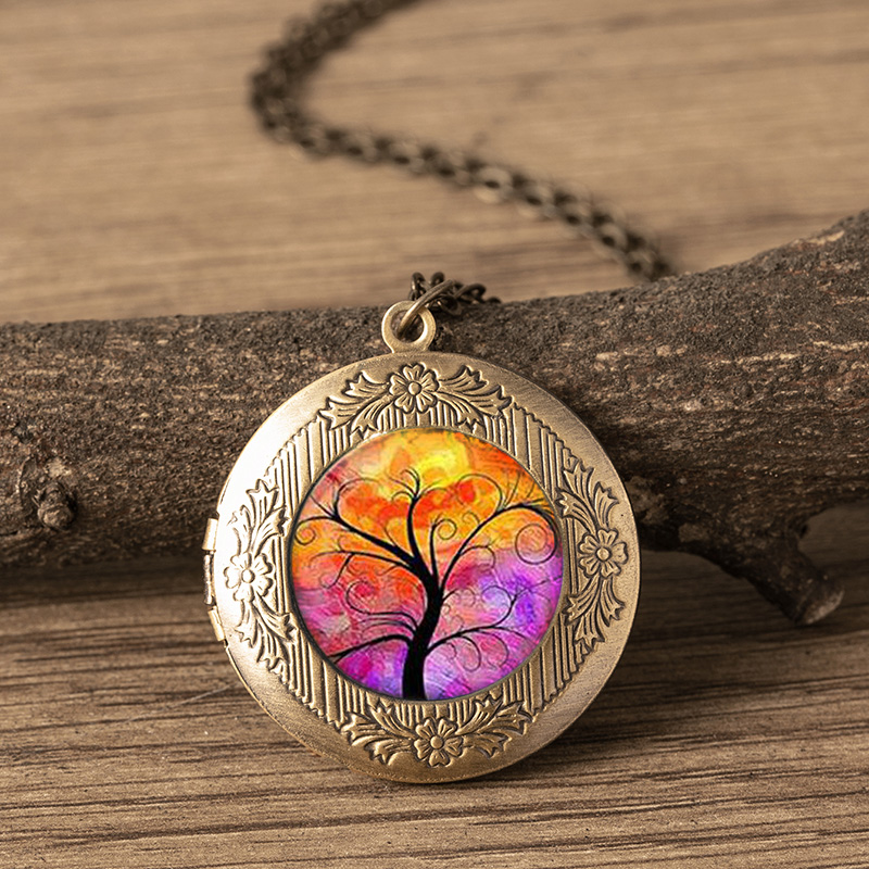 08605997 b5cb 46b7 ac3d 73682f0931fa Vintage Tree of Life Antique Gold Photo Frame Locket Necklace