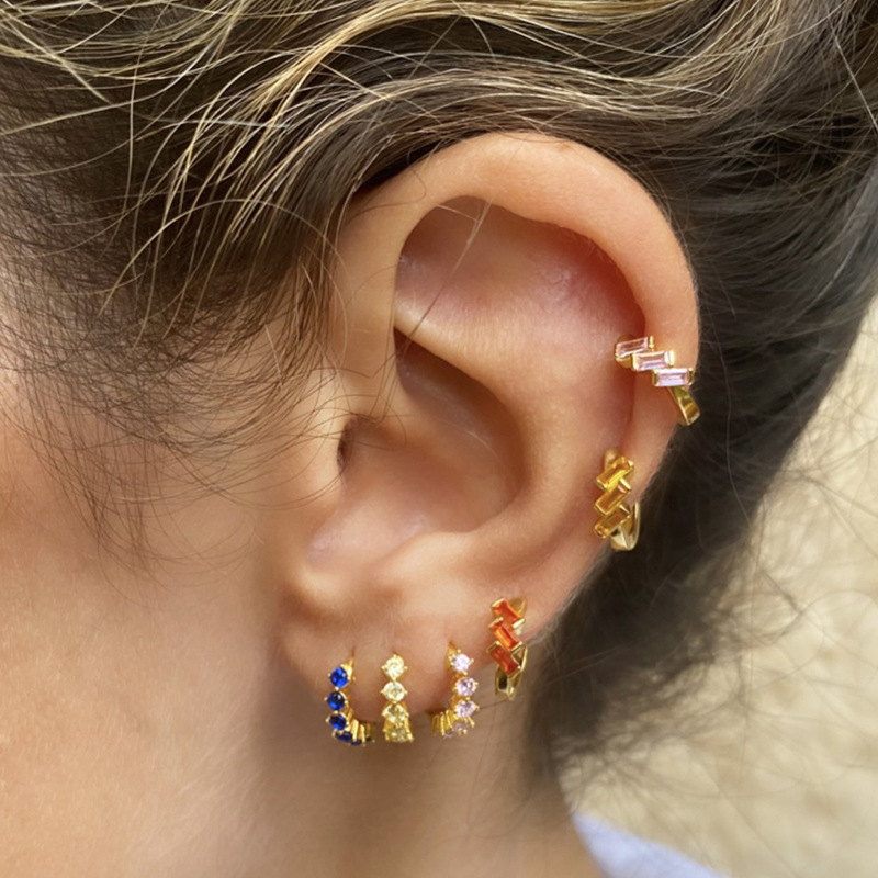 088b0bcb 7c04 48e0 878f 7e8e7b214510 Square Color Zircon And Diamond Earrings