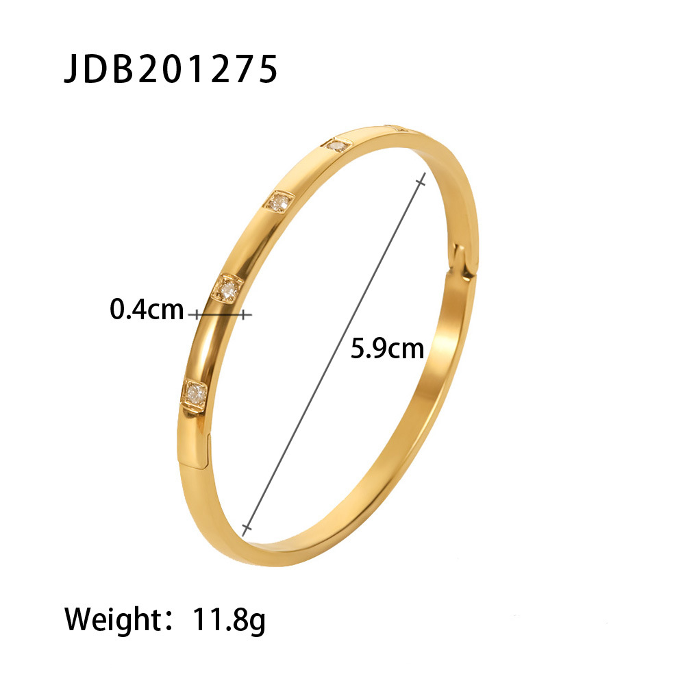 0d1eefda 7018 4542 a30a fa8fbd1c7470 Fashionable And Versatile Gold-plated Stainless Steel Bracelets With Zirconia