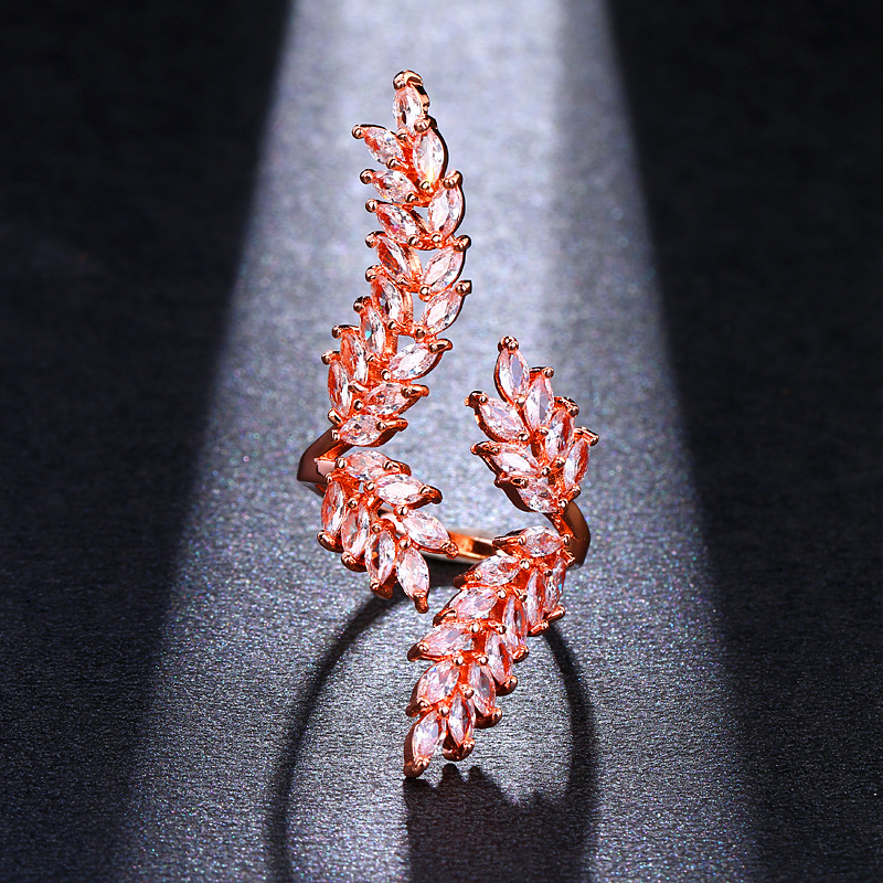 11021cf5 9b52 4c03 ba9f fe1f58b5d466 Electroplated Peridot Ring