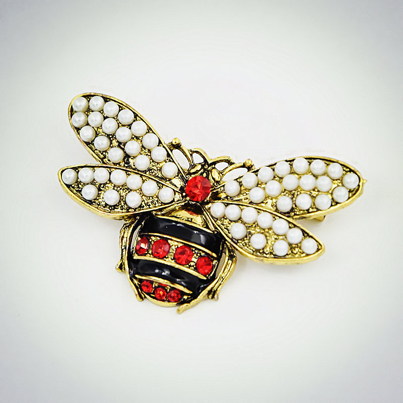 113838ff af24 4ad0 b3fe 9ccc7af4ea8b Retro cute little bee brooch