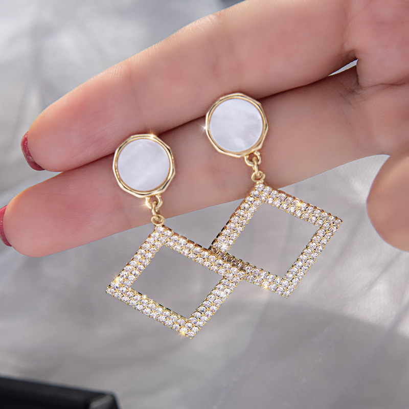 14677dca 034b 4919 91f6 328867672459 Love crystal net red earrings