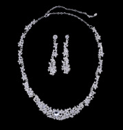 Factory wholesale jewelry necklace earrings set bride wedding dress wedding diamond pendant Pendant