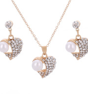 EBay popular special offer wholesale Peach Pearl Jewelry Set love pearl earrings necklace bride accessories