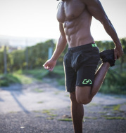 Muscle fitness Summer Shorts brothers Dr. sports pants five running training pants one generation