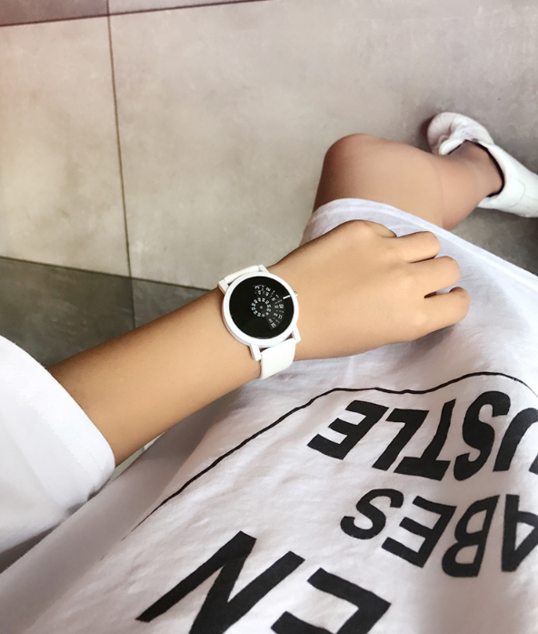 High-quality quartz movement luxury watch white colored