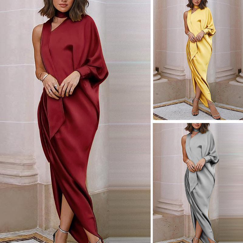 Sexy dress, rouge