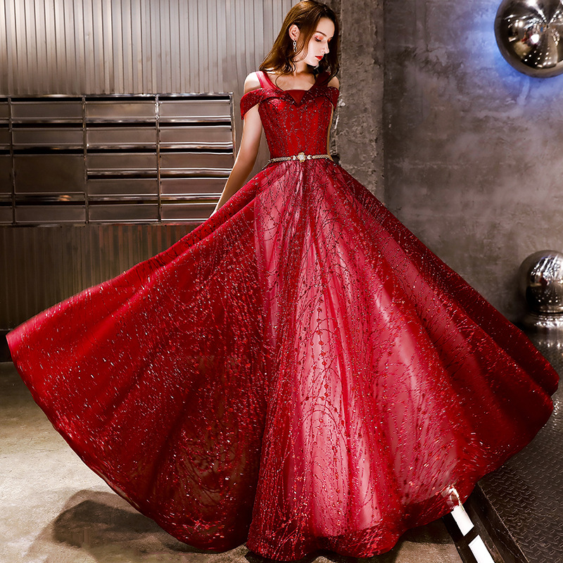 Noble And Elegant Long Evening Dress