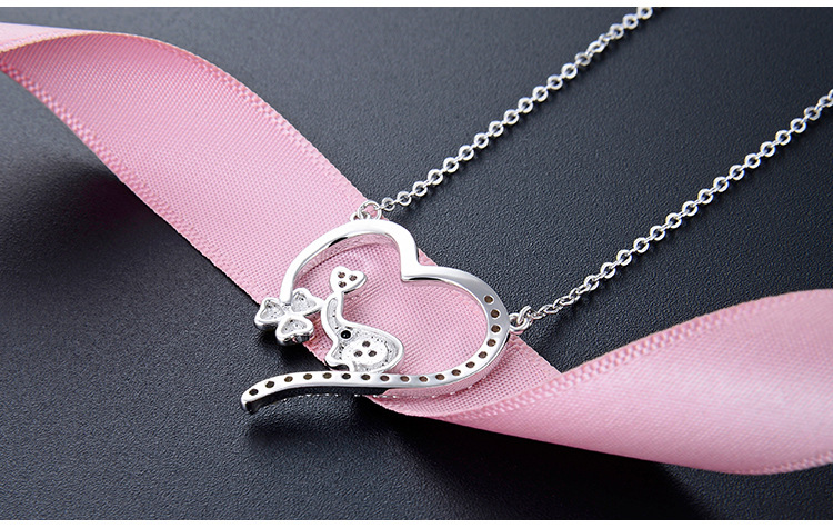 Heart Pendant Necklaces for Women