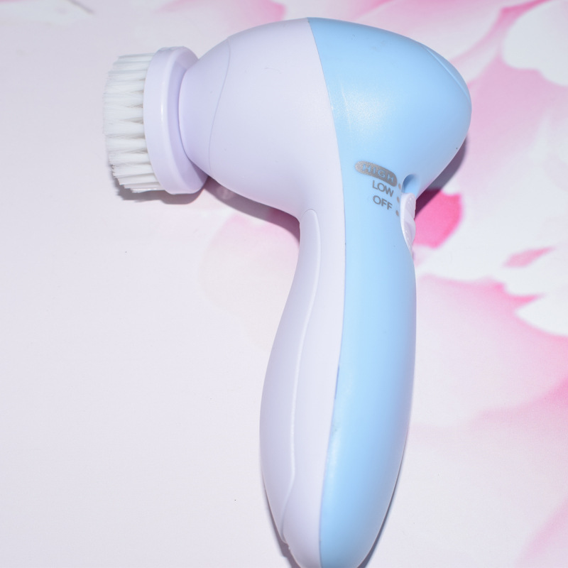 DynamicClean™ Electric Rotating Five-In-One Cleansing Instrument