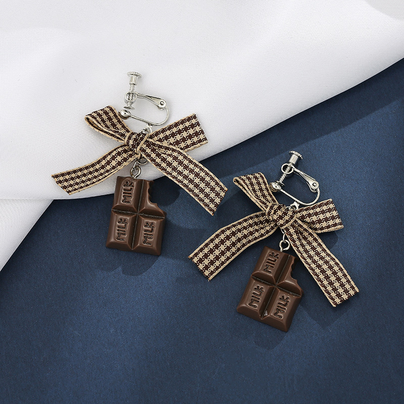 1619666592377 Japanese Cute Girl Simulation Earrings Retro Lattice Ear Hooks