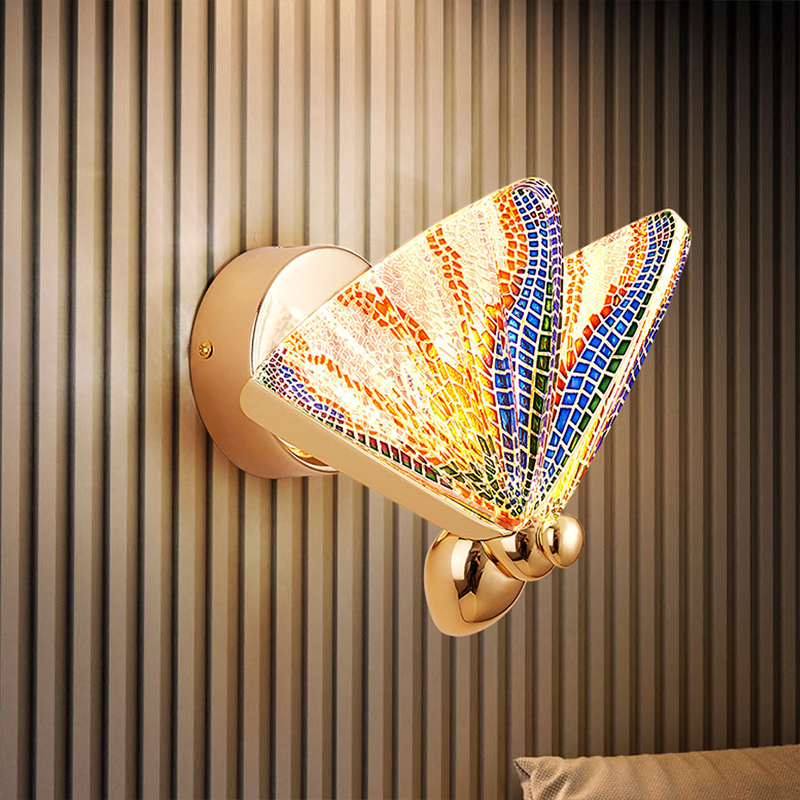 Illuminazione soffusa della lampada da parete moderna e minimalista di arte creativa a forma di farfalla