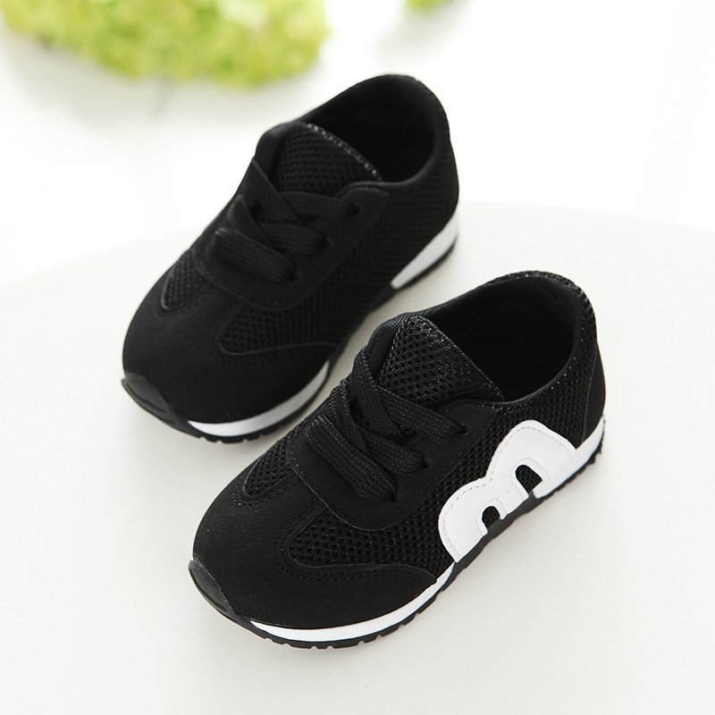 BreezeBound Kids' Trainers - Mesh Sneakers black