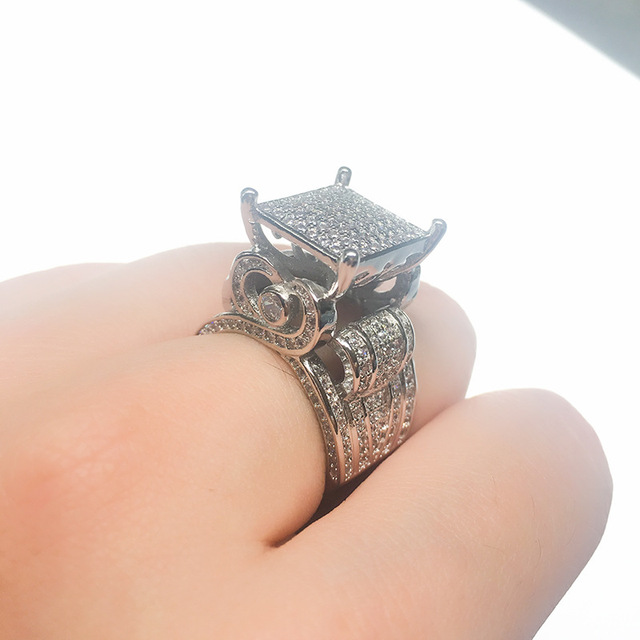 1636909343692 European and American fashion fine diamond ring