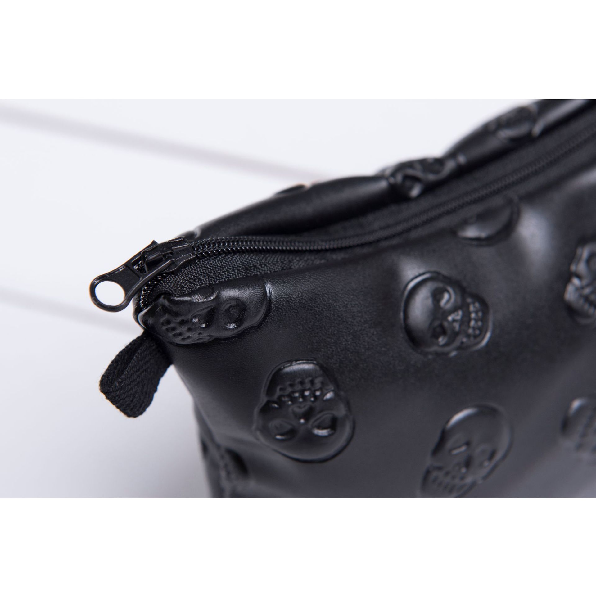 38654 LEATHER SKULL black (3).