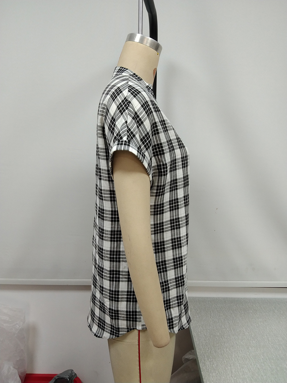 Title 22, Loose V-neck Dovetail Plaid Shirt Top Women