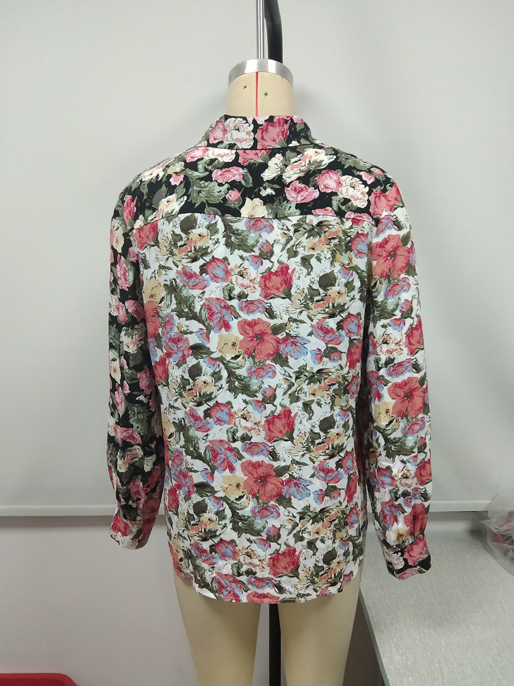 Title 17, Loose Single Breasted Print Colorblock Shirt To...