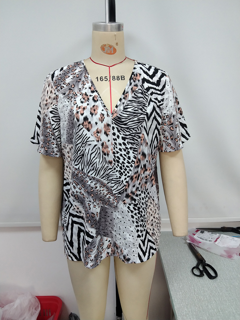 Title 16, Loose Casual Leopard Print V-Neck Short Sleeve ...