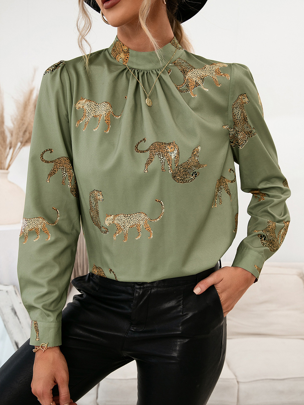 Title 18, Leopard Print Long Sleeve Pullover Shirt Top Women