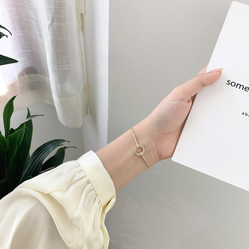 Women's New Trendy Gold High-end Adjustable Bracelet 8 undefined