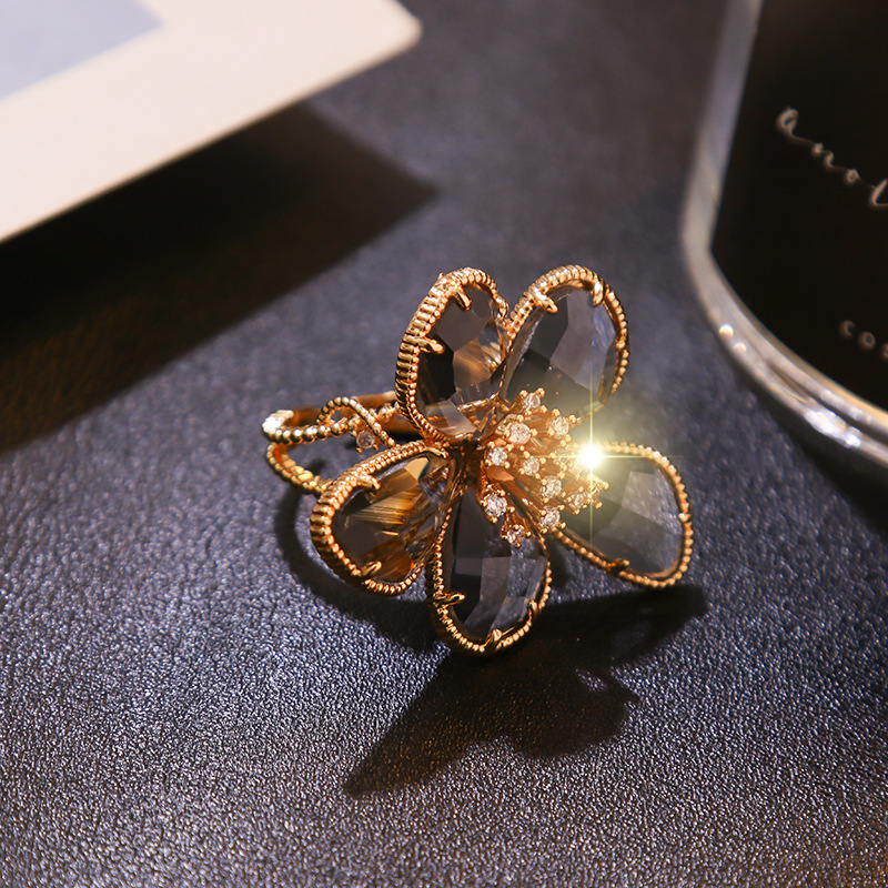 Zircon petal adjustable ring 14 undefined