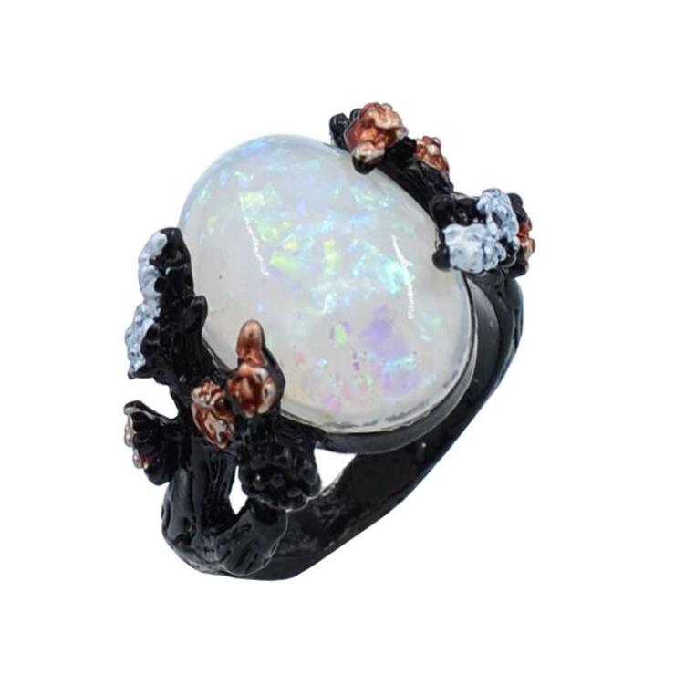 1710466696344637440 Vintage Flower Opal Ring Black Gold Finger