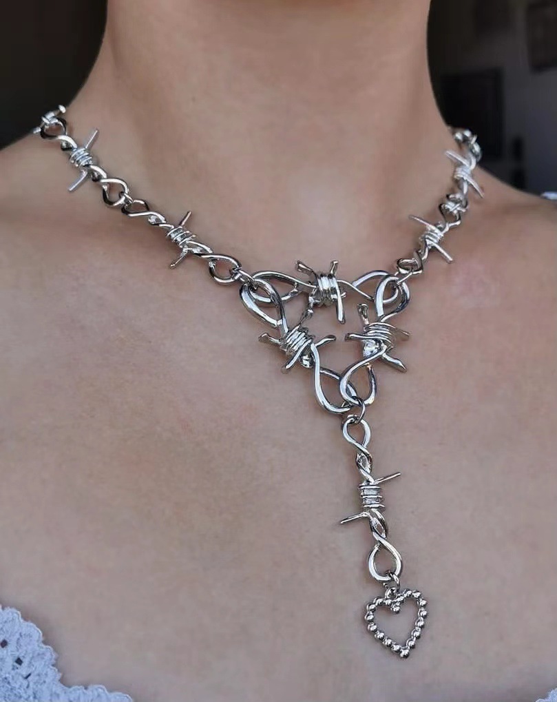 Love Heart Thorns Vintage Necklace | Barbed Wire Statement Necklace