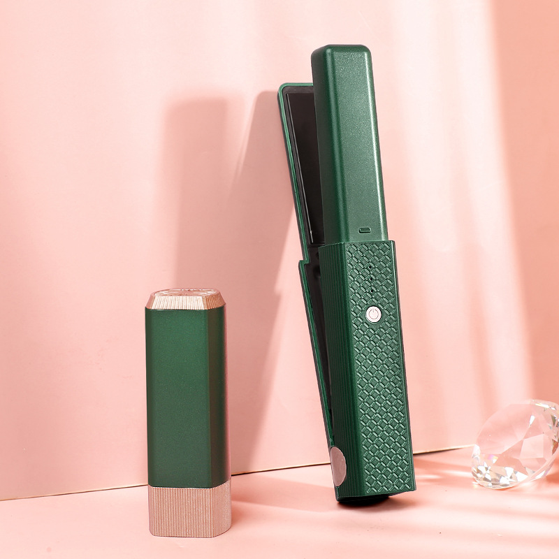 Effortless curls with our stylish and efficient hair curler—in-store now! image 3