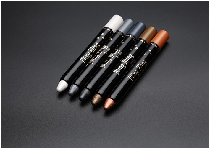 Eyeshadow Pen