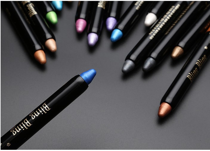 Eyeshadow Pen