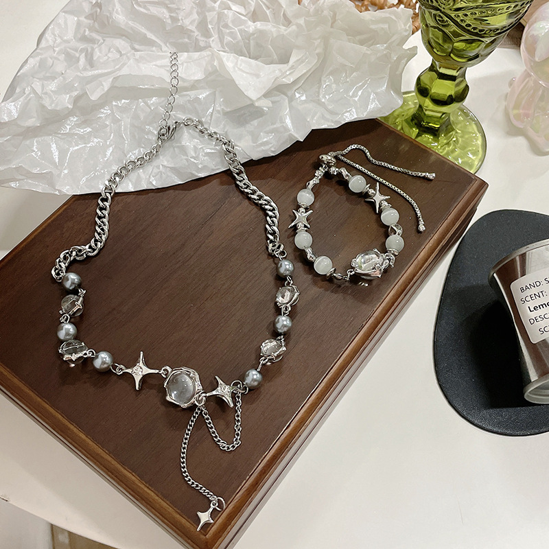 Stylish Star Pendant