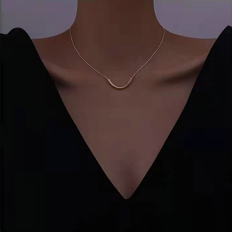 Vintage Stainless Steel Necklace Gold-plated Jewelry Clavicle Chain 1 18063d13 2010 4d7a bdc0 bd1210d0e231 Vintage Stainless Steel Necklace Gold-plated Jewelry Clavicle Chain