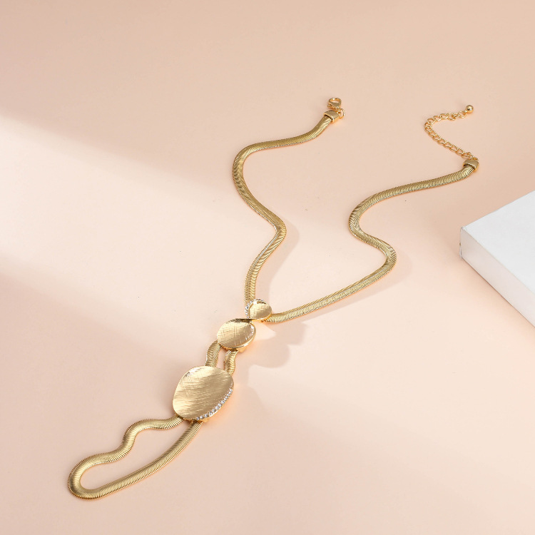 181e50ae 3fad 4bc4 af9f 4e630771f817 Gold Plated Blade Chain Heavy Metal Sweater Chain