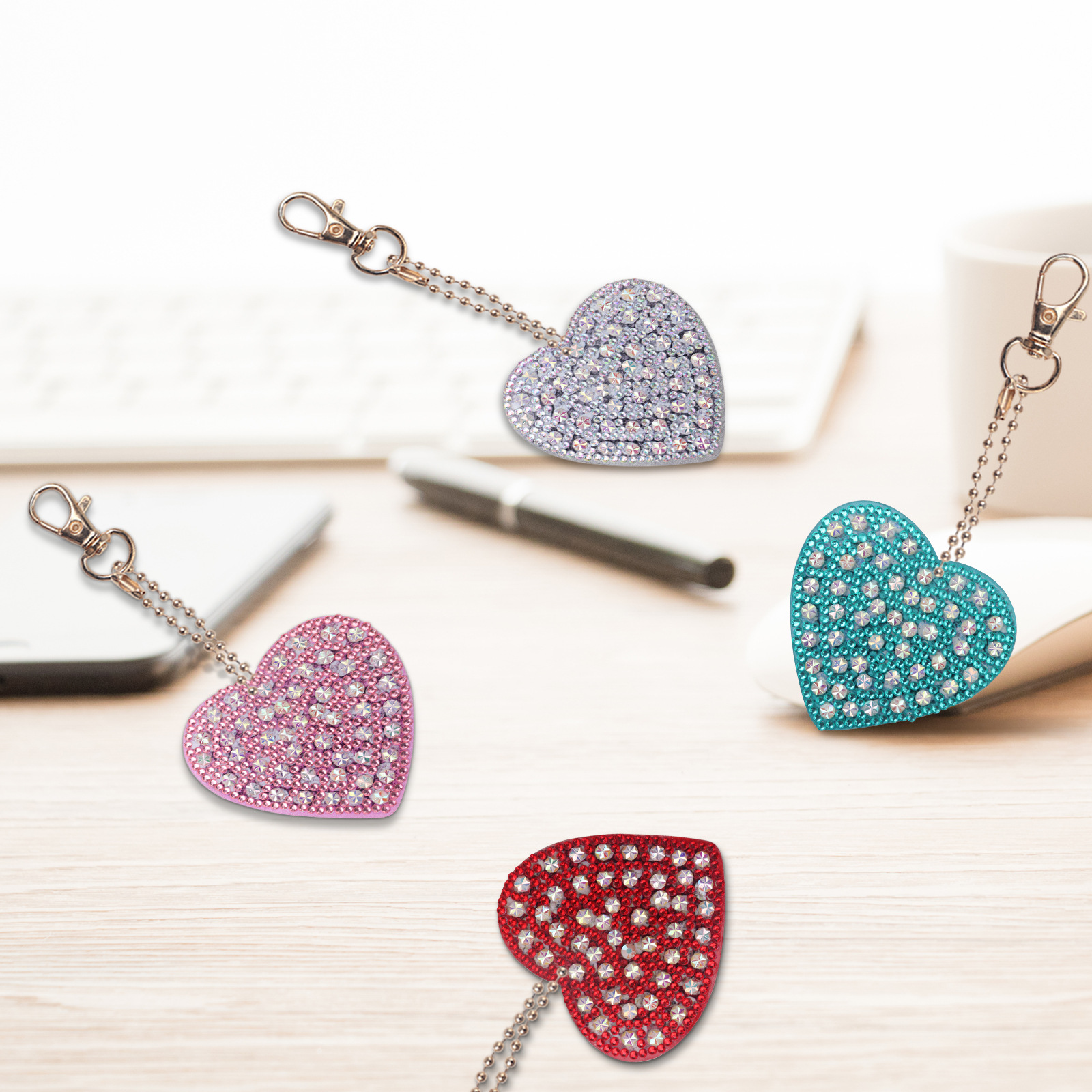 1e24b06f 1ec6 4f15 9edc 15866e898be1 Creative DIY Cartoon Masonry Painting Keychain Pendant