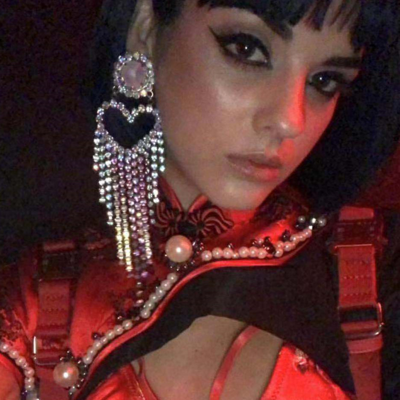 1f344f65 fa5e 4a65 9cb9 4125c9fa215d Heart-Shaped Diamond Long Tassel Earrings