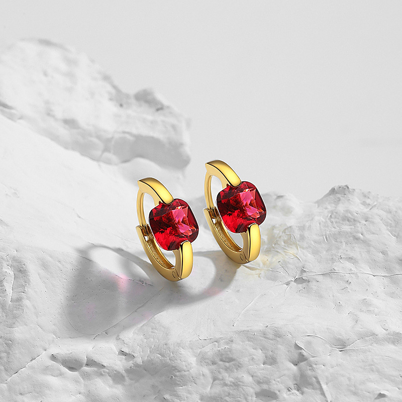 1f90afb2 9e6a 46e0 a81b e72dac4f341d Pure White Fungus Buckle Female Cold Wind Light Luxury Earrings