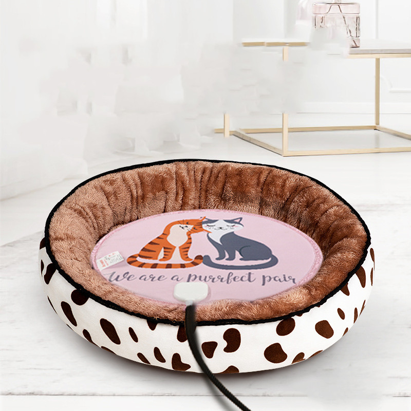 This relaxing dog bed provides a comfortable and warm place for your furry friend to rest and relax. It is made of soft materials and designed to support your dog's body to ensure a good night's sleep. Fun, vibrant colors make this bed perfect for dogs and cats!