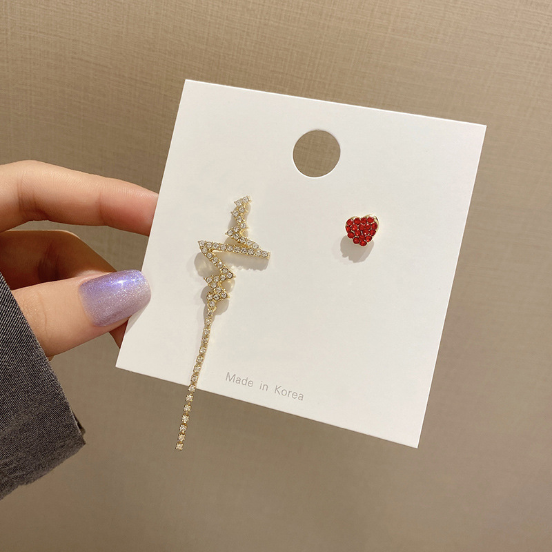 South Korea S925 Silver Needle Personality Full Of Asymmetrical Diamond 1 21e74cd0 241b 440d 84b4 5444627191ff South Korea S925 Silver Needle Personality Full Of Asymmetrical Diamond