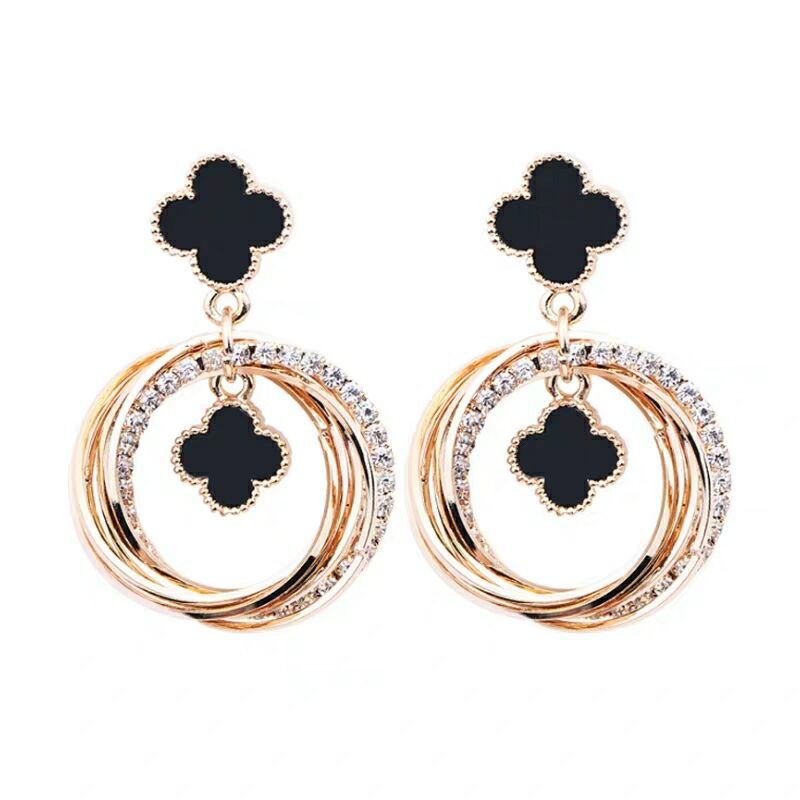 288389c8 9b68 4d9a 8c5b eafe47e6f53d Temperament multi layer diamond inlaid metal ring