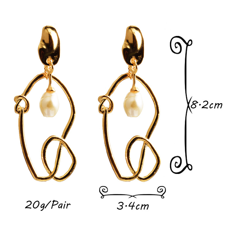 29d943db a9e5 4996 93a1 d8117fe0c819 Golden Metal Irregular Earrings Pearl