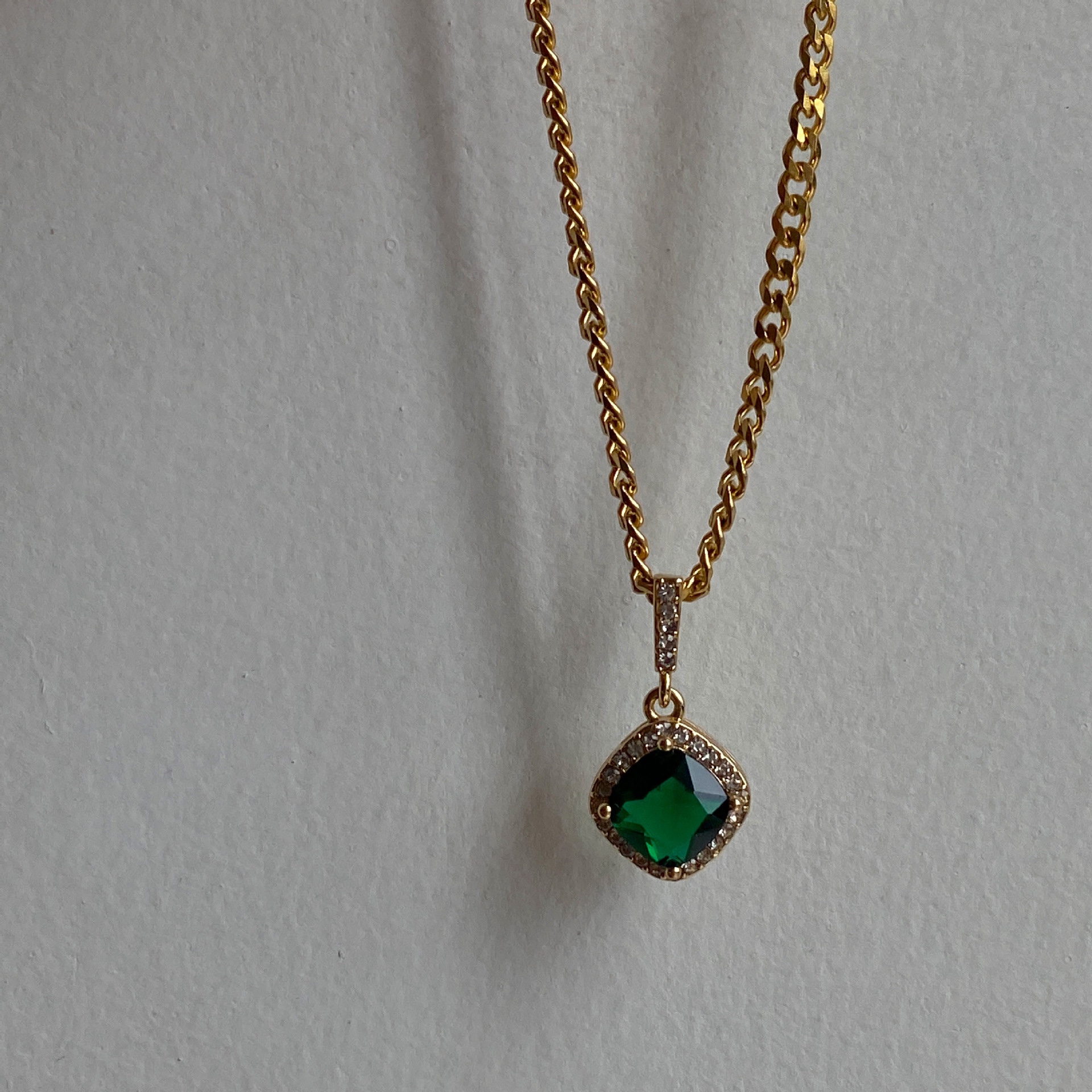 18k Real Gold Electroplating Emerald Necklace Gemstones 7 29f35a8c 737a 4ab5 a0fd 7b5d9efb72d5 18k Real Gold Electroplating Emerald Necklace Gemstones