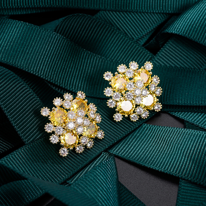 2cc2b7ee cbd8 4b38 ac9b 50afc1d8bc21 European And American High-end Super Fairy Earrings