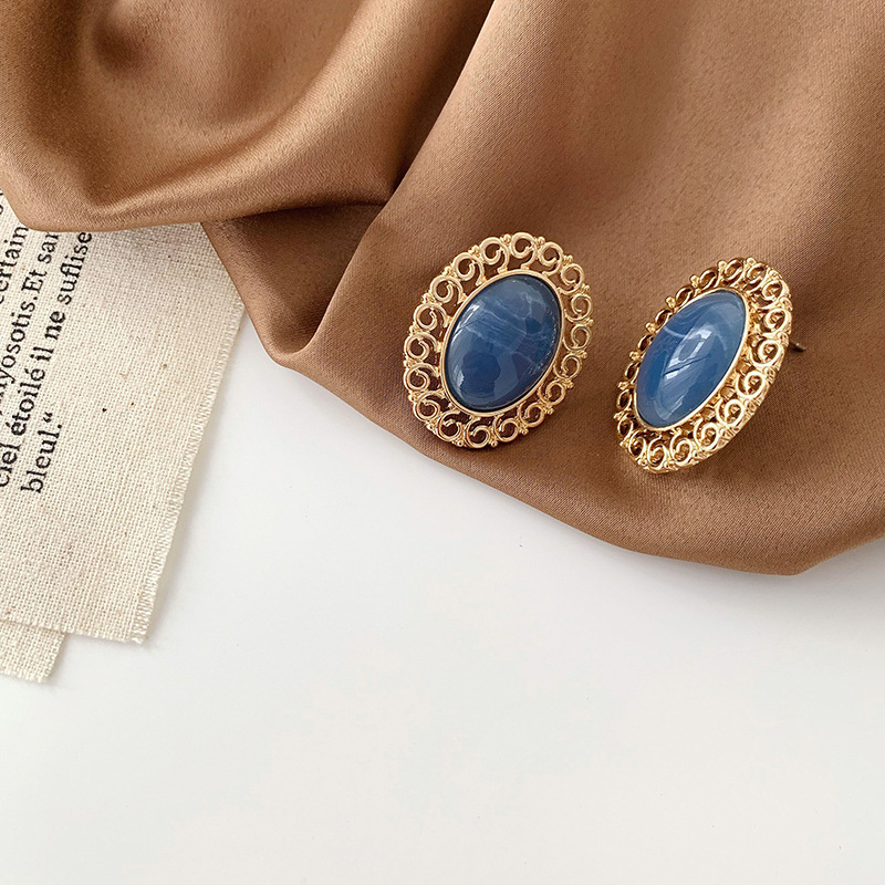 s925 silver pin blue stone earrings 4 2cf6fd3c 76be 44de 9c09 dd0a47e57b37 s925 silver pin blue stone earrings