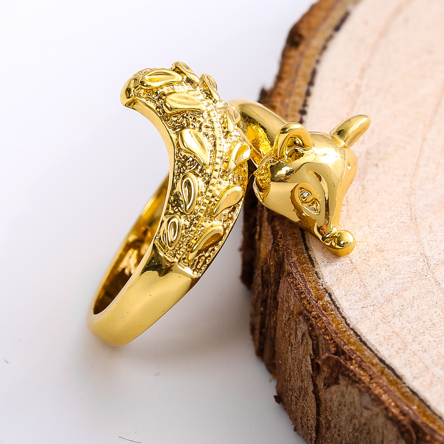 Simple And Stylish Personality Adjustable Gold Fox Ring 5 33dcac9f cce2 43be 988a 8ea09566f9ab Simple And Stylish Personality Adjustable Gold Fox Ring