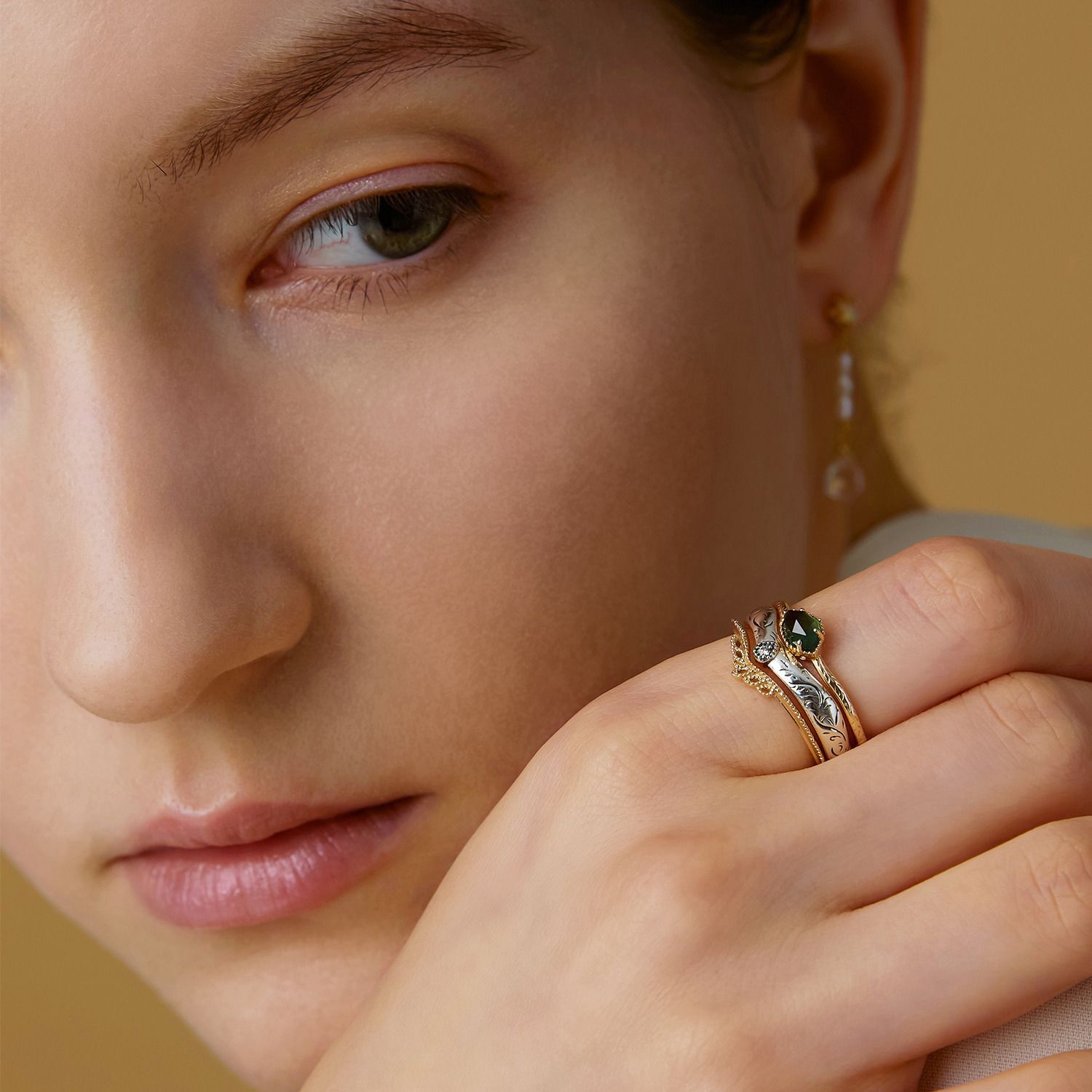 Vintage Leaf Carving Natural Green Chalcedony Ring Three Piece Set 7 35834327 3f55 4e64 91e1 7591a7dd6212 Vintage Leaf Carving Natural Green Chalcedony Ring Three Piece Set