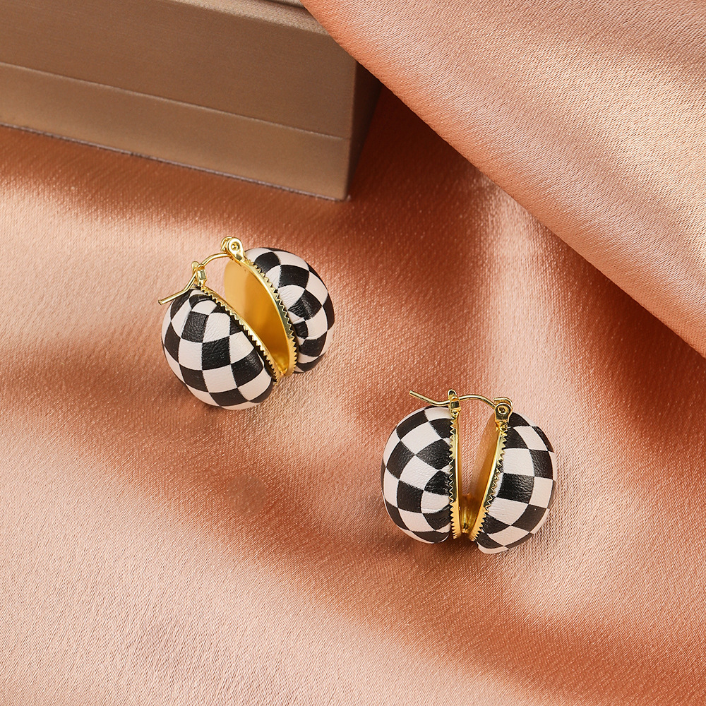Vintage French Leather Black And White Round Earrings 2 35f1e0ae 7391 48e7 bcd7 d0ebfeb39c05 Vintage French Leather Black And White Round Earrings