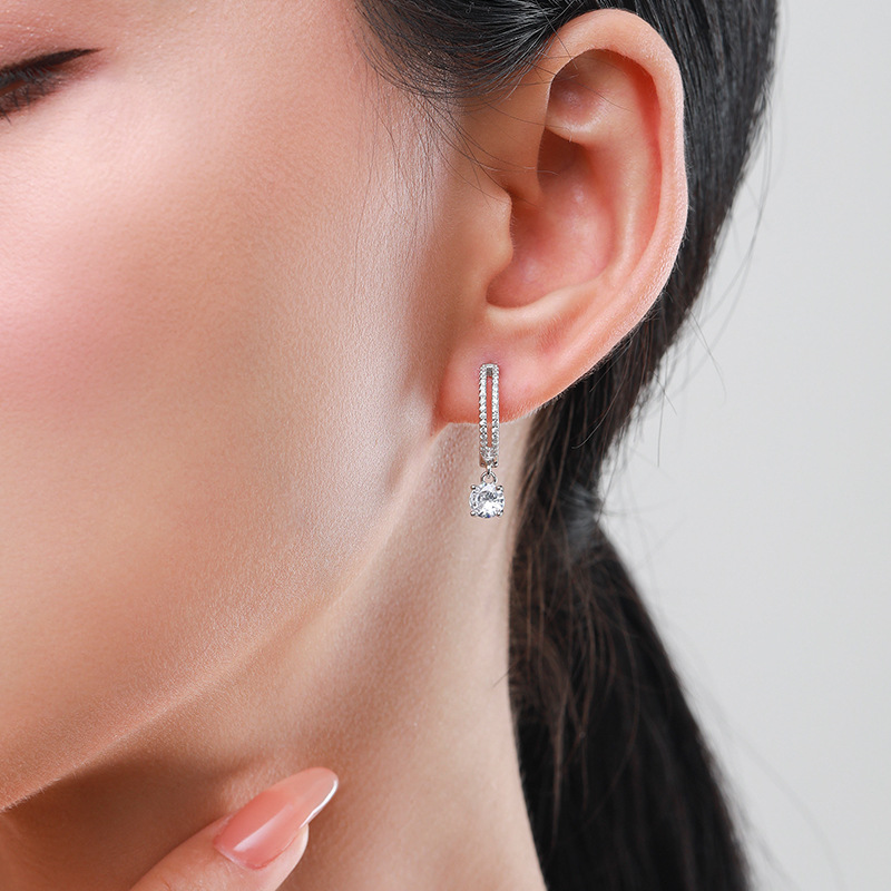 Chic Maeve Earrings with a minimalist style Meléche Jewelry  USA