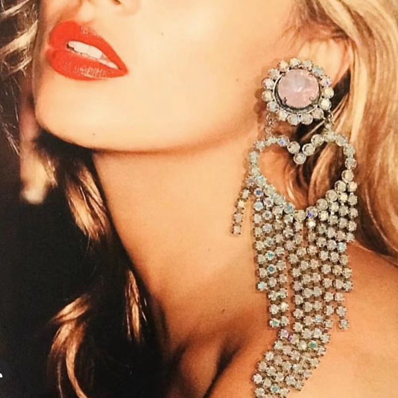 37989a9c 5a69 4b7a b202 f261eac0818e Heart-Shaped Diamond Long Tassel Earrings